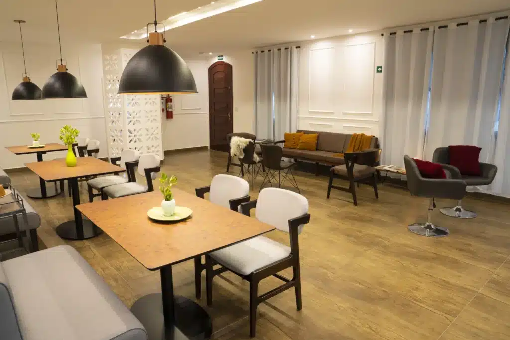 primeiro de outubro area externa 9